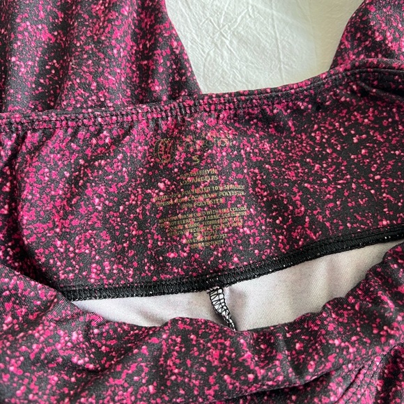 Balance Collection crop leggings - Picture 5 of 6